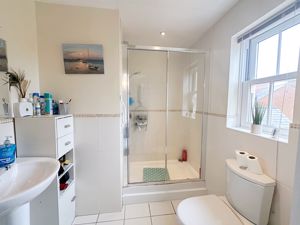 En-Suite- click for photo gallery
